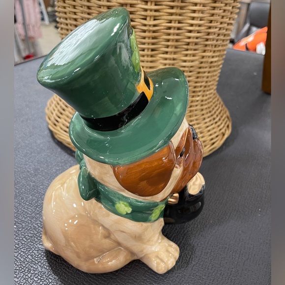 St. Patrick’s Day Irish Pug with Pot of Gold Ceramic Decor NWT - Picture 4 of 6